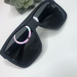 Quay Australia Barnun Sunglasses